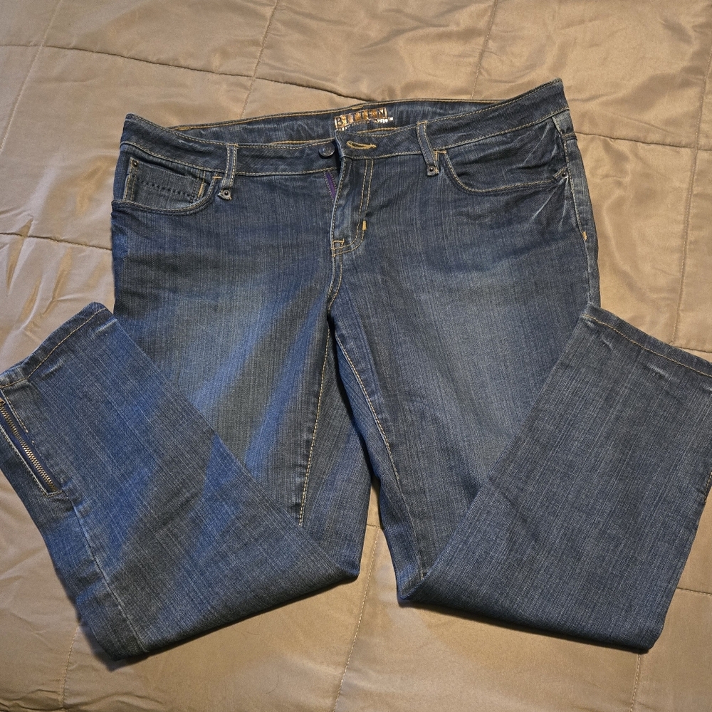 Sarah Jessica Parker - Bitten Capris
